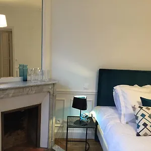 Bed & Breakfast Relais12bis By Eiffel Tower, Parijs