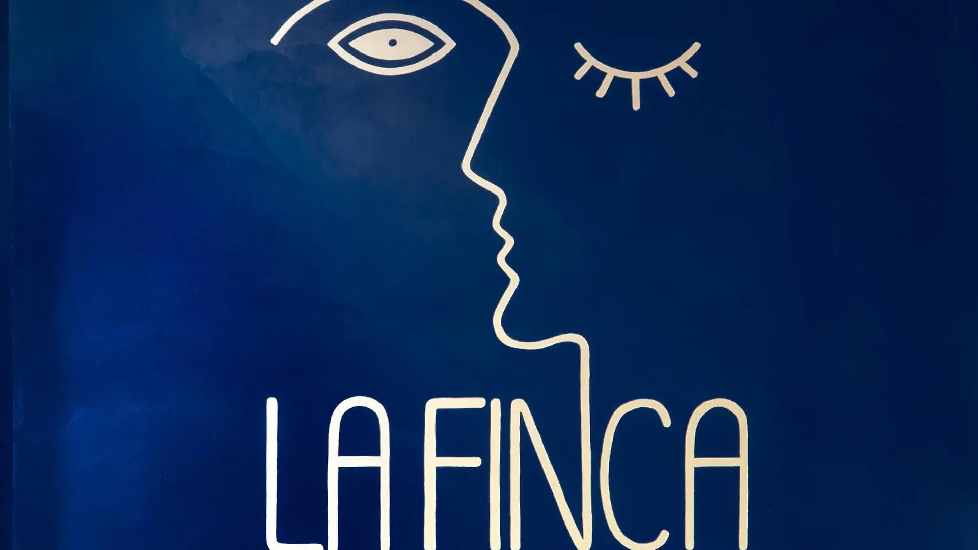 ***  La Finca Hotel & Spa Paris France